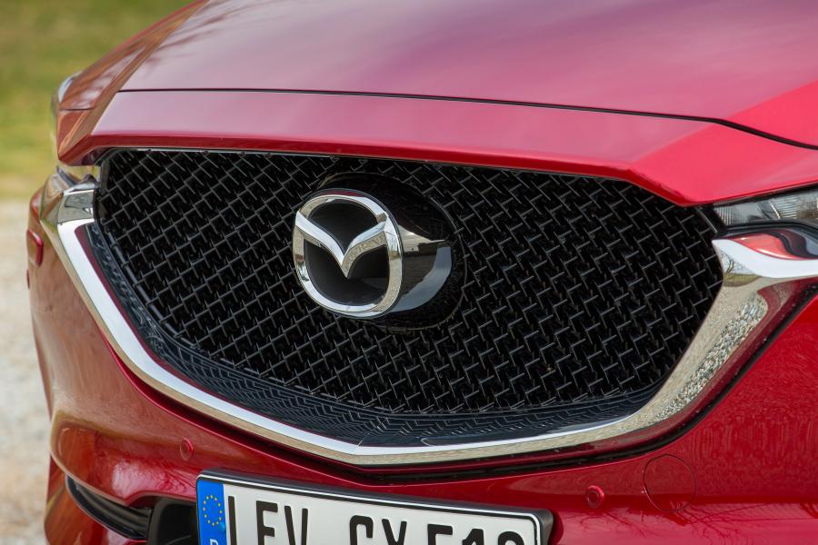 Логотип Mazda CX-5 2017 года  (WW) (фото 49 из 57)